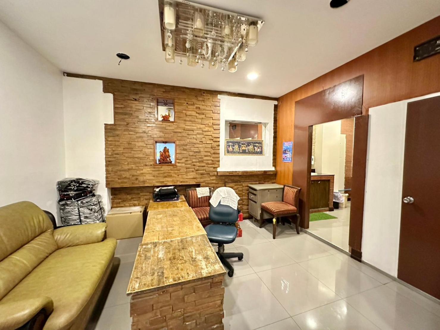 Baan At Khaosan Hostel Бангкок Экстерьер фото