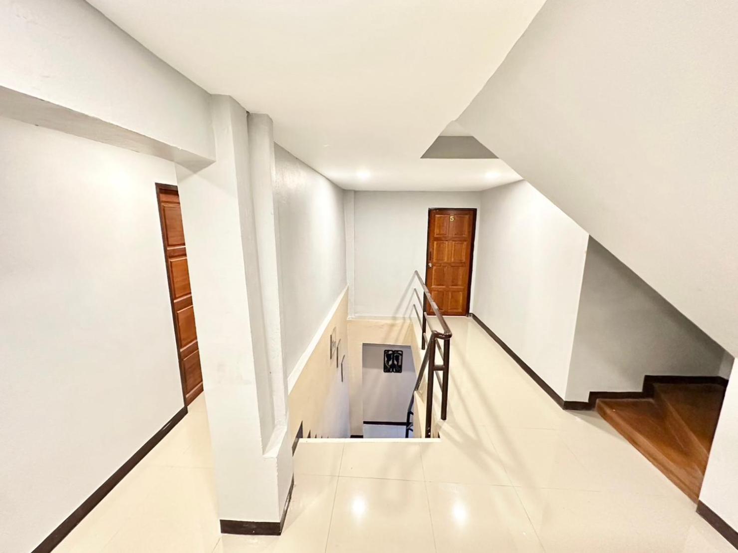Baan At Khaosan Hostel Бангкок Экстерьер фото