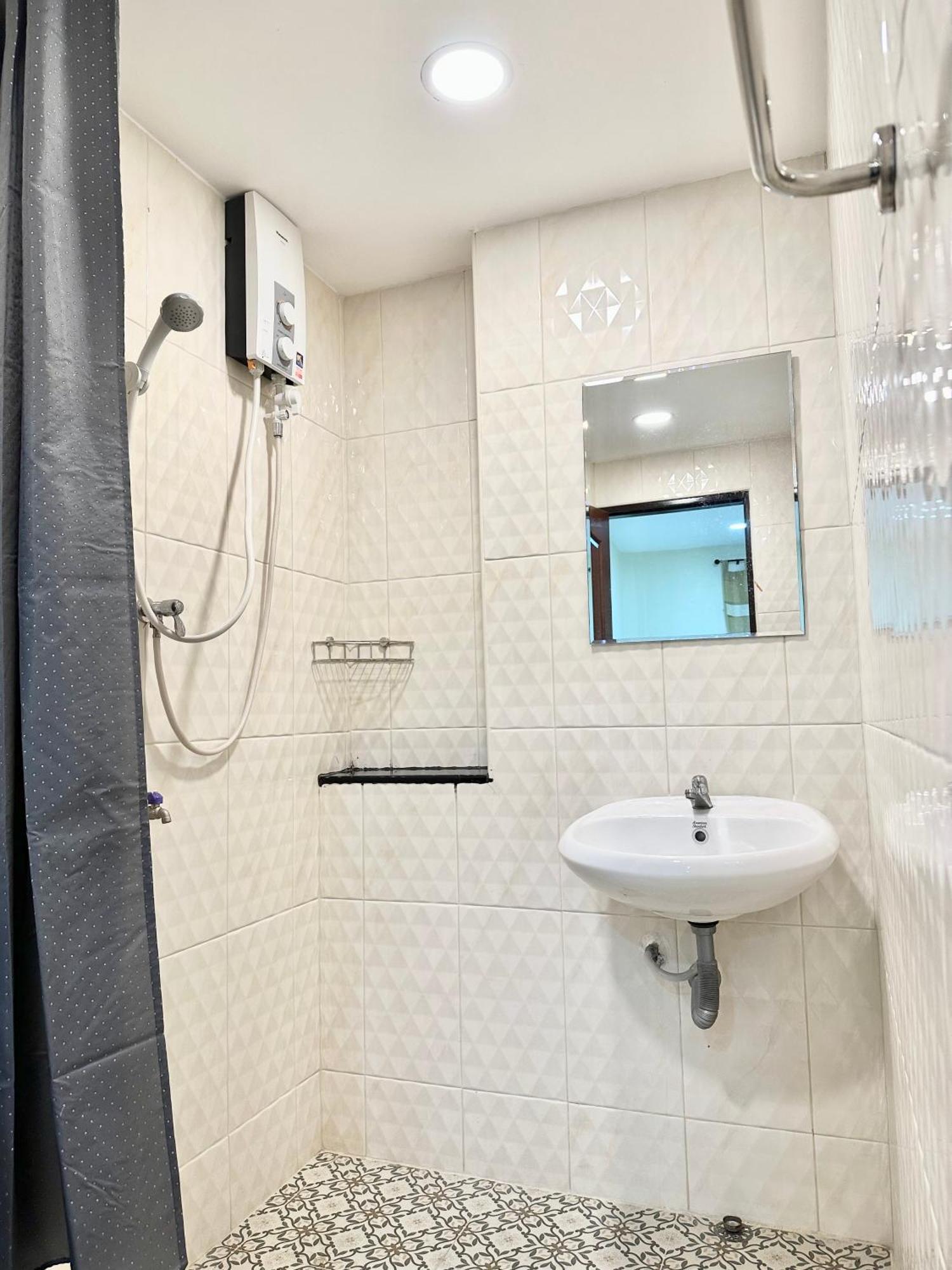 Baan At Khaosan Hostel Бангкок Экстерьер фото